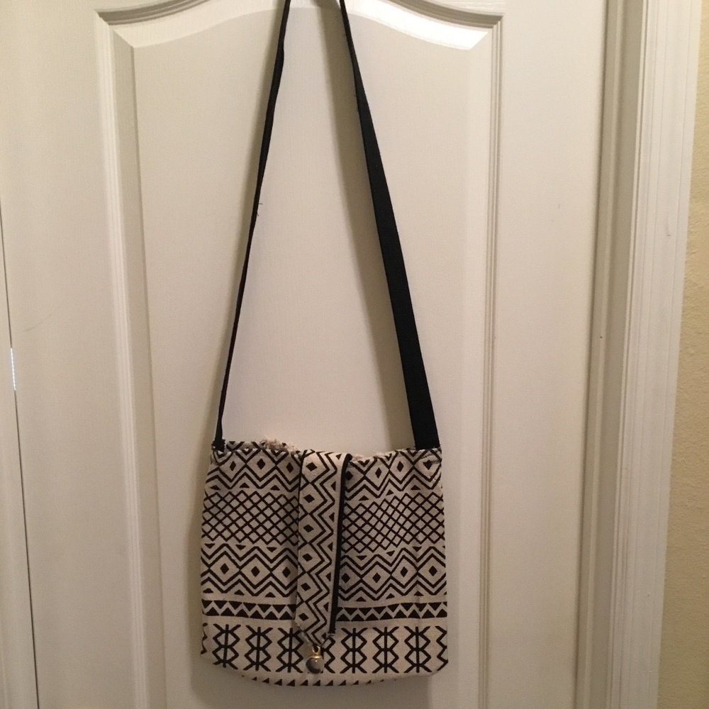 Black & White Bag